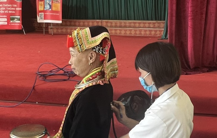 Huyện Võ Nhai quan tâm chăm sóc sức khỏe người cao tuổi vùng dân tộc thiểu số và miền núi- Ảnh 1. Huyện Võ Nhai quan tâm chăm sóc sức khỏe người cao tuổi vùng dân tộc thiểu số và miền núi- Ảnh 1.