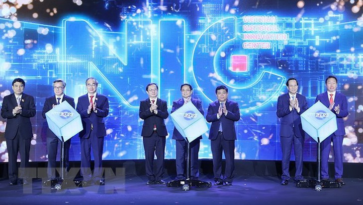 Thủ tướng Phạm Minh Chính: Đổi mới Sáng tạo đang là một xu thế tất yếu - Ảnh 15.