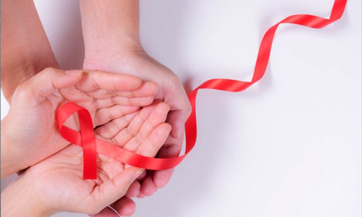 Mẹ bầu hốt hoảng khi biết mình nhiễm HIV, lo lắng không biết làm cách nào để bảo vệ con? - Ảnh 2.