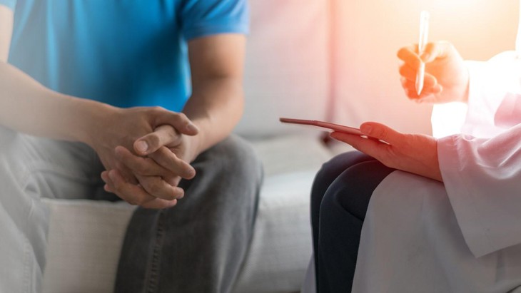 Người bệnh HIV cần biết tự bảo vệ mình khỏi nguy cơ mắc đậu mùa khỉ - Ảnh 4. Người bệnh HIV cần biết tự bảo vệ mình khỏi nguy cơ mắc đậu mùa khỉ - Ảnh 4.