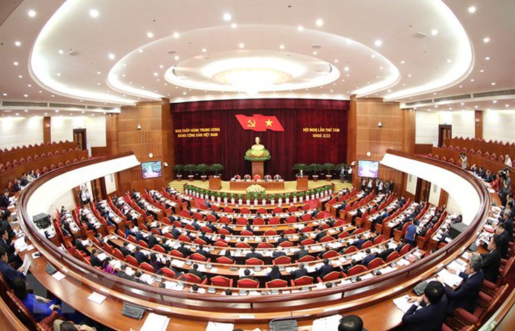 Nội dung chính ngày làm việc thứ hai Hội nghị Trung ương 8 khóa XIII - Ảnh 1.