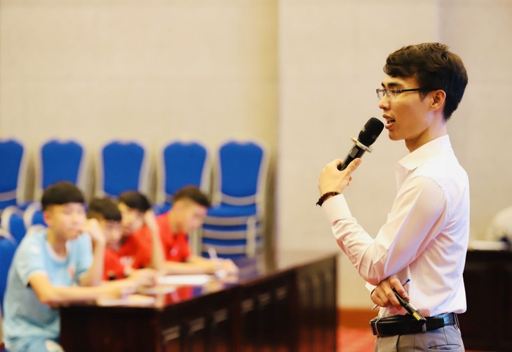 Liên tiếp các vụ giáo viên bạo hành học sinh: “Các em cần rèn luyện kỹ năng ứng phó” - Ảnh 1.