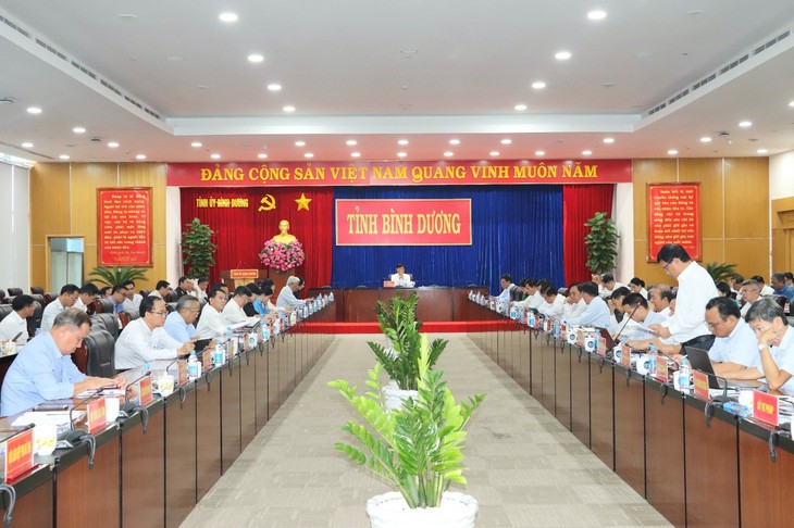 Bình Dương nỗ lực tăng chỉ số cải cách hành chính của tỉnh xếp loại tốt và thuộc TOP 10 cả nước - Ảnh 1. Bình Dương nỗ lực tăng chỉ số cải cách hành chính của tỉnh xếp loại tốt và thuộc TOP 10 cả nước - Ảnh 1.