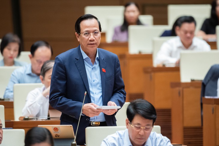 Bộ trưởng Đào Ngọc Dung: 'Không ai sinh ra và lớn lên lại muốn mình nghèo' - Ảnh 2. Bộ trưởng Đào Ngọc Dung: 'Không ai sinh ra và lớn lên lại muốn mình nghèo' - Ảnh 2.
