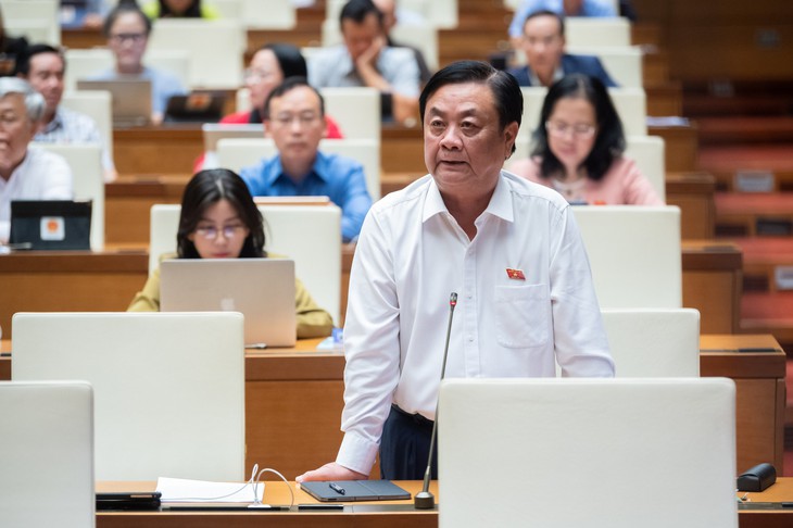 Bộ trưởng Đào Ngọc Dung: 'Không ai sinh ra và lớn lên lại muốn mình nghèo' - Ảnh 1. Bộ trưởng Đào Ngọc Dung: 'Không ai sinh ra và lớn lên lại muốn mình nghèo' - Ảnh 1.