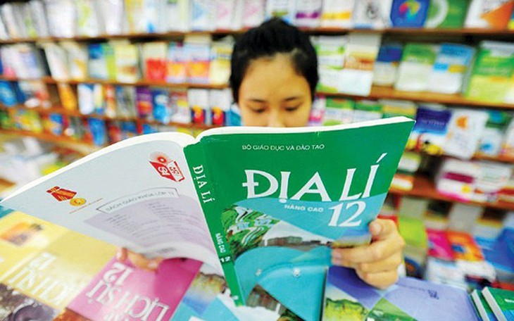 Vì sao lại trao quyền lựa chọn sách giáo khoa cho nhà trường?