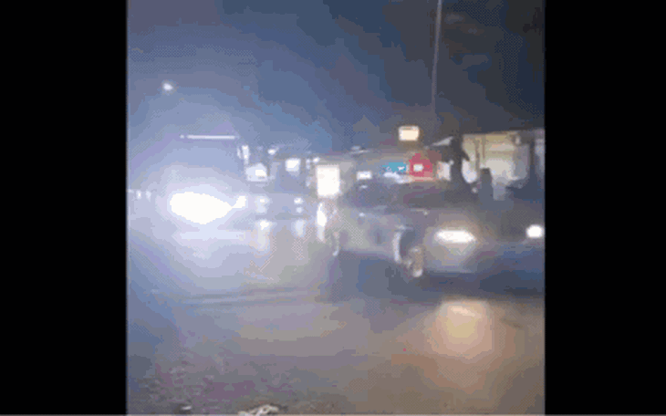 Video CSGT truy đuổi, bắn chỉ thiên khống chế tài xế vi phạm nồng độ cồn
