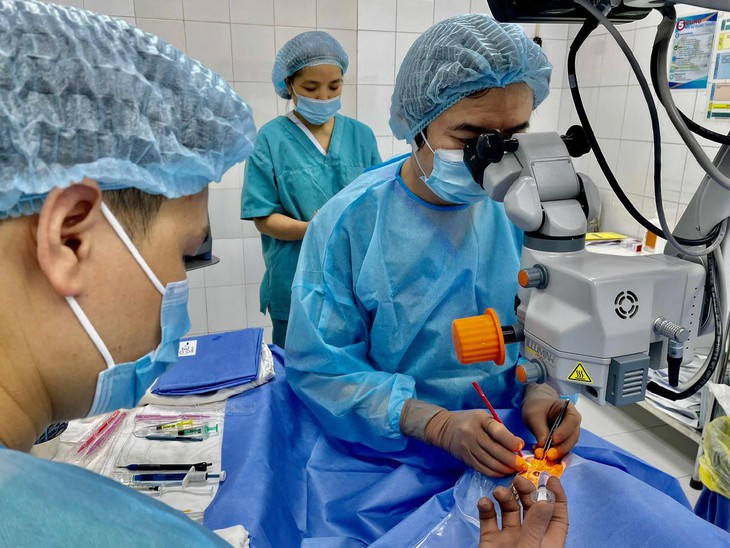 Đục thủy tinh thể và những điều cần biết - Ảnh 3.