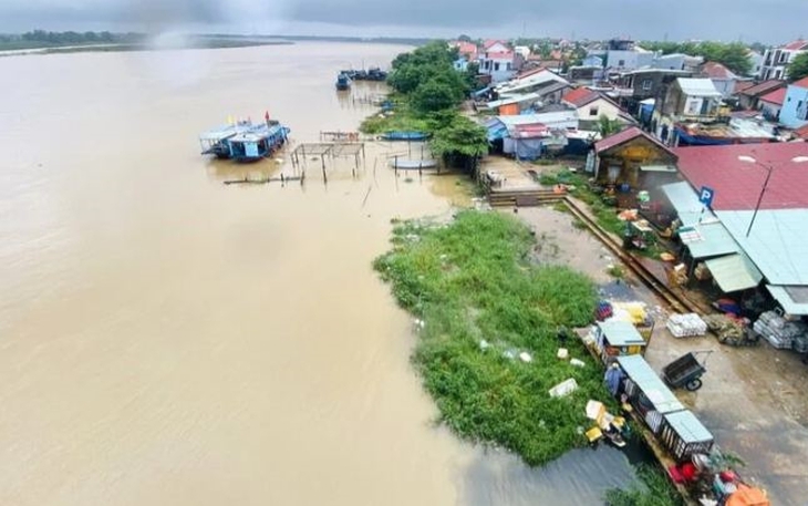Miền Bắc trời nắng, tâm mưa miền Trung dịch chuyển