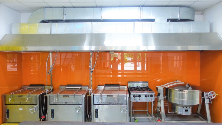 Ajinomoto tiếp tục đồng hành cùng "Bếp ăn mẫu" thứ 4 của dự án Bữa ăn học đường - Ảnh 4.