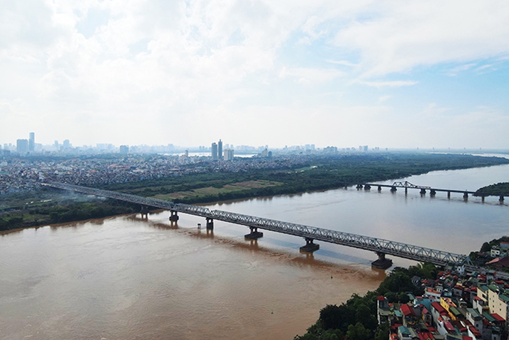 Cầu Chương Dương hạn chế phương tiện gần 1 tháng để sửa chữa - Ảnh 2.