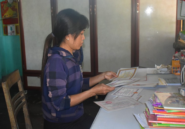 Phụ huynh tại Quảng Bình: 'Mức giảm học phí bằng rất nhiều ngày công của tôi' - Ảnh 1. Phụ huynh tại Quảng Bình: 'Mức giảm học phí bằng rất nhiều ngày công của tôi' - Ảnh 1.