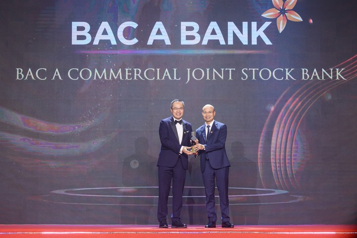 BAC A BANK giành giải "doanh nghiệp xuất sắc châu Á 2023" - Ảnh 1. BAC A BANK giành giải "doanh nghiệp xuất sắc châu Á 2023" - Ảnh 1.