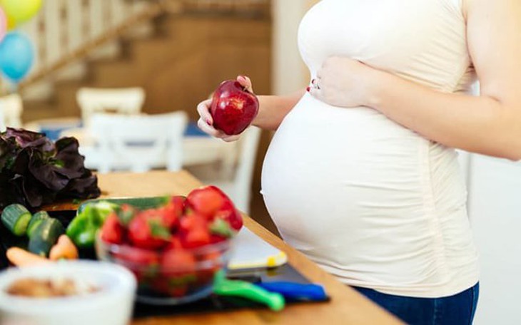 Có cần phải bổ sung vitamin trong quá trình mang thai?