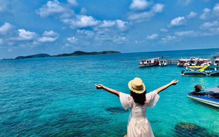 Giá vé máy bay Tết tăng cao, người dân chần chừ lên kế hoạch du lịch