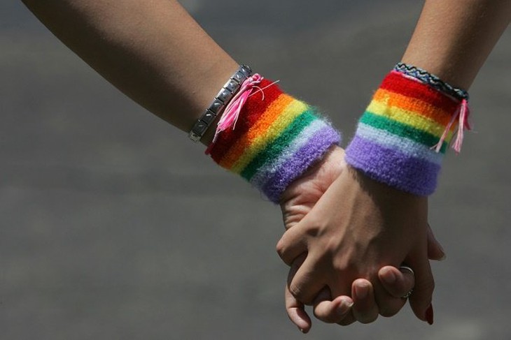 Sự phân biệt, kỳ thị - tác nhân làm gia tăng nguy cơ lây nhiễm HIV/AIDS trong cộng đồng LGBT - Ảnh 1. Sự phân biệt, kỳ thị - tác nhân làm gia tăng nguy cơ lây nhiễm HIV/AIDS trong cộng đồng LGBT - Ảnh 1.