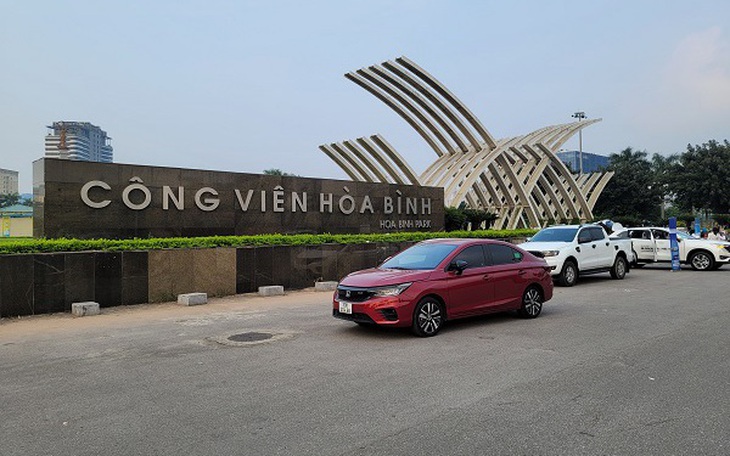 Vắng lặng ở công viên hiện đại nhất Thủ đô
