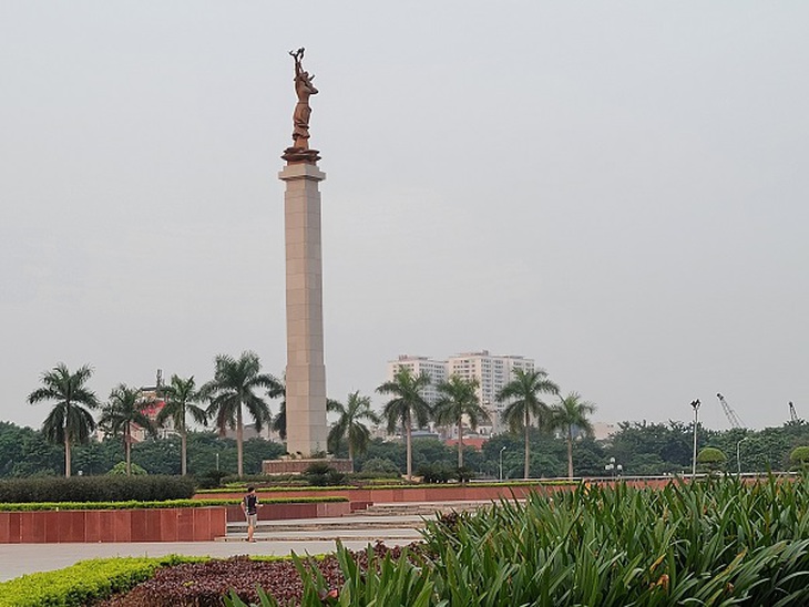 Vắng đến lạ thường ở Công viên hiện đại nhất thủ đô - Ảnh 3.