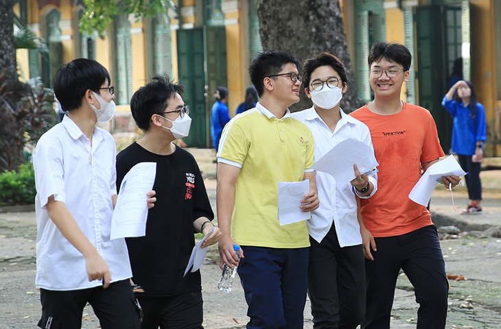 Năm học tới, Hà Nội sẽ tuyển sinh lớp 10 theo phương thức nào? - Ảnh 1.