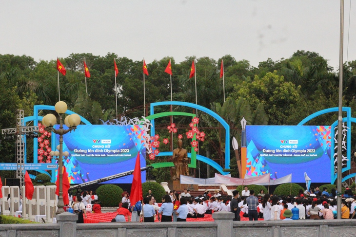 Không khí sôi động tại điểm cầu Hải Phòng trước giờ Chung kết Olympia năm thứ 23 - Ảnh 1. Không khí sôi động tại điểm cầu Hải Phòng trước giờ Chung kết Olympia năm thứ 23 - Ảnh 1.