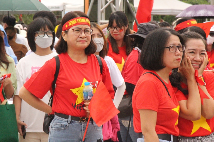 Chung kết Olympia 2023: Nữ sinh Hải Phòng bật khóc khi Nguyễn Trọng Thành về nhì đầy tiếc nuối - Ảnh 22.