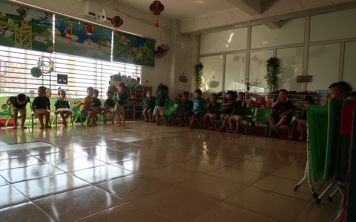 Bán trường cũ, "tắc" trường mới khiến hơn 200 trẻ mầm non phải đi "ở nhờ" - Ảnh 4. Bán trường cũ, "tắc" trường mới khiến hơn 200 trẻ mầm non phải đi "ở nhờ" - Ảnh 4.