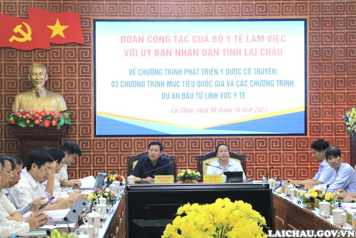 Thứ trưởng Bộ Y tế: Lai Châu cần xây dựng đề án cụ thể phát triển cây dược liệu có giá trị kinh tế - Ảnh 1. Thứ trưởng Bộ Y tế: Lai Châu cần xây dựng đề án cụ thể phát triển cây dược liệu có giá trị kinh tế - Ảnh 1.