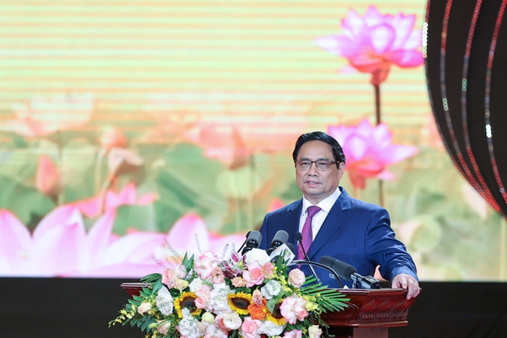 Thủ tướng chúc mừng các 'Công dân Thủ đô ưu tú' và gương điển hình 'người tốt việc tốt' - Ảnh 1.