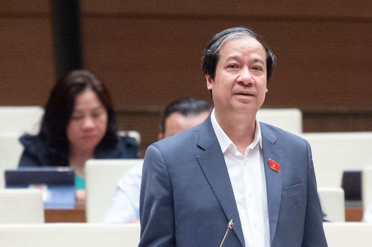 Bộ trưởng Bộ GD&ĐT Nguyễn Kim Sơn: 'Không thể tay không bắt Chip' - Ảnh 1. Bộ trưởng Bộ GD&ĐT Nguyễn Kim Sơn: 'Không thể tay không bắt Chip' - Ảnh 1.