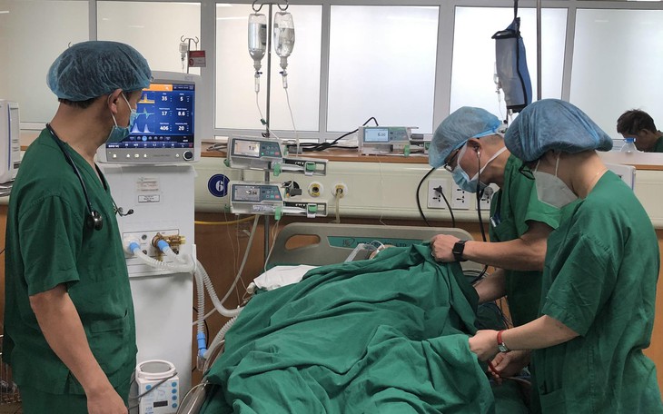 Dùng kỹ thuật cao nhất trong phẫu thuật tim phổi cứu bệnh nhân có khối u hiếm gặp gây bít tắc đường thở