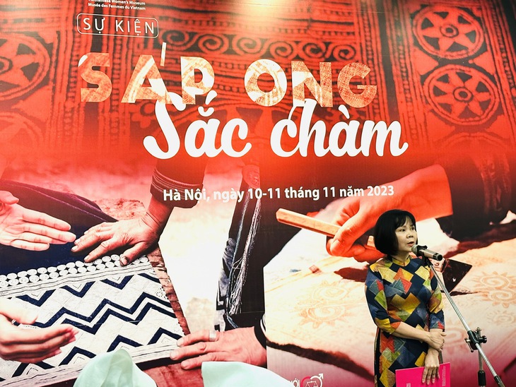 Trải nghiệm không gian 'Sáp ong - Sắc chàm' của dân tộc Mông và Dao- Ảnh 1.