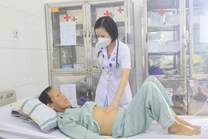 Thiếu máu trầm trọng do bị giun móc ký sinh - Ảnh 1.