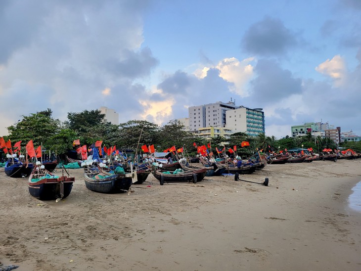 Sầm Sơn thu mình vào đông - Ảnh 10. Sầm Sơn thu mình vào đông - Ảnh 10.