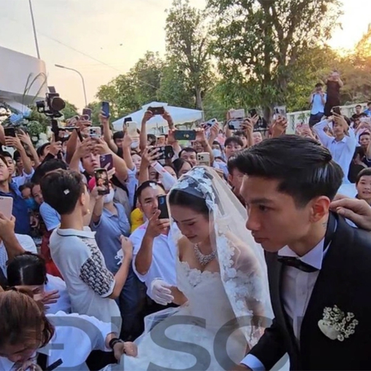 Đám cưới Đoàn Văn Hậu ở Thái Bình: Chú rể, cô dâu mướt mải mồ hồ giữa trời tháng 11- Ảnh 10.