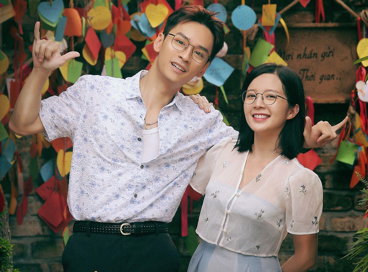 Nhan sắc thật của diễn viên cao 1m53 vai cô giáo Nguyệt 'Chúng ta của 8 năm sau'- Ảnh 1. Nhan sắc thật của diễn viên cao 1m53 vai cô giáo Nguyệt 'Chúng ta của 8 năm sau'- Ảnh 1.
