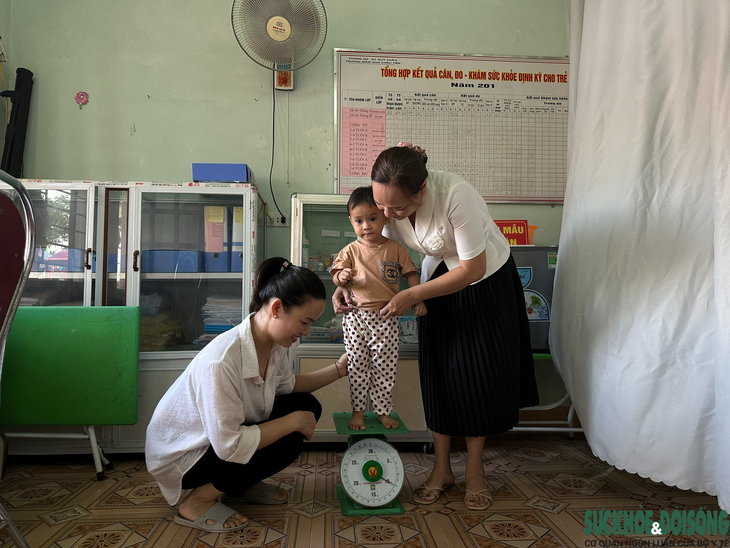 Góp phần giảm tỷ lệ suy dinh dưỡng thấp còi cho trẻ mầm non miền núi- Ảnh 2. Góp phần giảm tỷ lệ suy dinh dưỡng thấp còi cho trẻ mầm non miền núi- Ảnh 2.