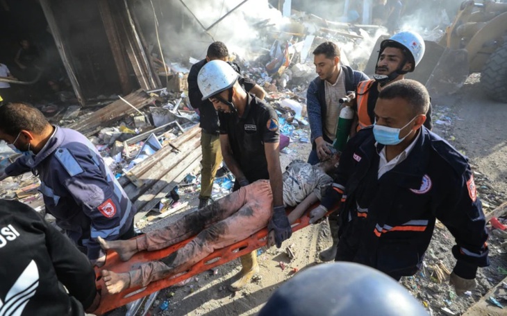 Liên hợp quốc treo cờ rủ tưởng niệm các nhân viên thiệt mạng ở Dải Gaza