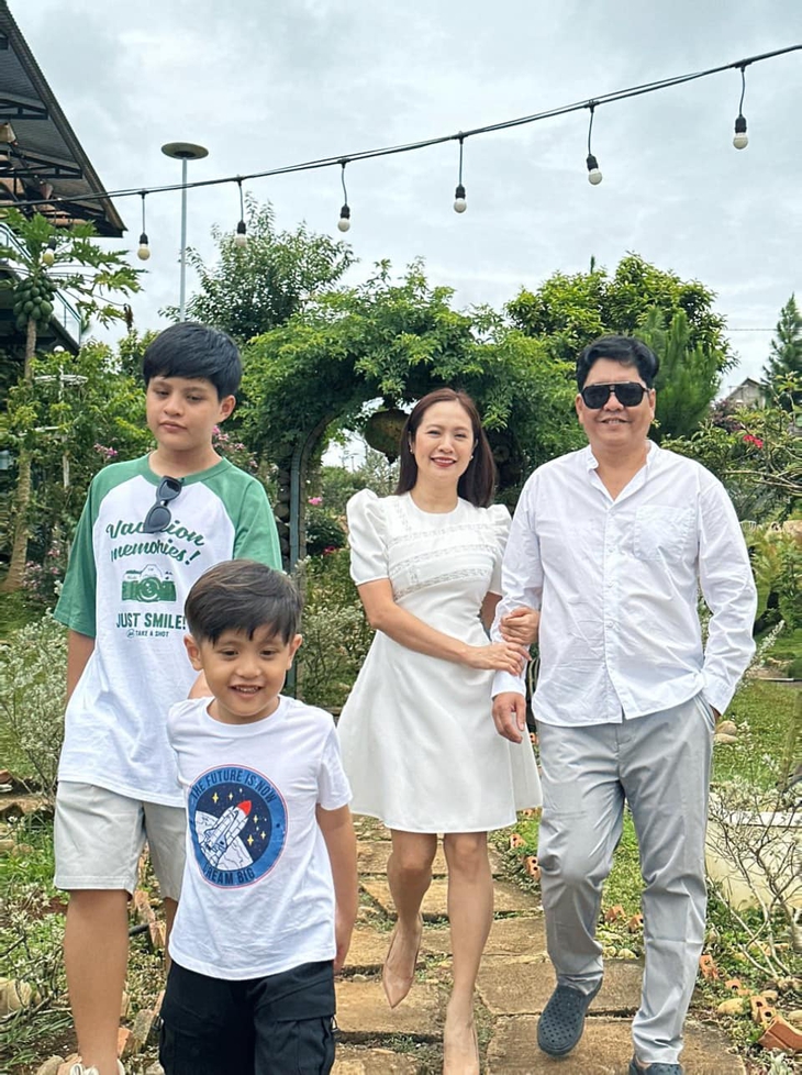 Thanh Thúy lập tài khoản mạng xã hội nhiều follow cho 2 nhóc tì dù không ép con theo nghệ thuật- Ảnh 4. Thanh Thúy lập tài khoản mạng xã hội nhiều follow cho 2 nhóc tì dù không ép con theo nghệ thuật- Ảnh 4.