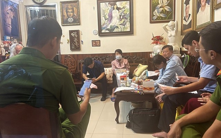 Sự thật về bác sĩ Hà Duy Thọ nổi như cồn trên Facebook, TikTok tư vấn về thực dưỡng, điều trị ung thư