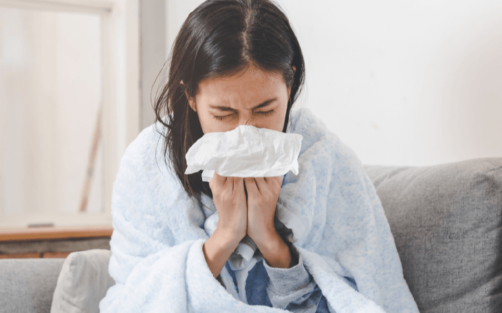 Cảm lạnh có diễn biến như thế nào, cách phân biệt với cảm cúm?