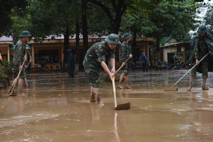Miền Trung mưa lũ bủa vây, một người mất tích- Ảnh 7.