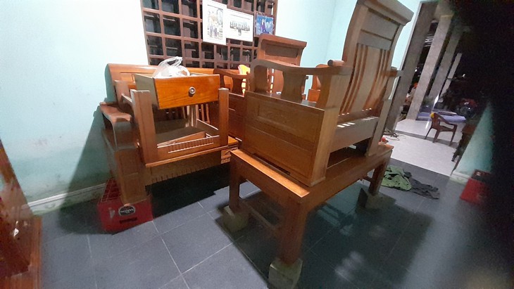 Mưa lớn nhấn chìm 800 hộ dân, cuốn trôi 50 con bò- Ảnh 6. Mưa lớn nhấn chìm 800 hộ dân, cuốn trôi 50 con bò- Ảnh 6.