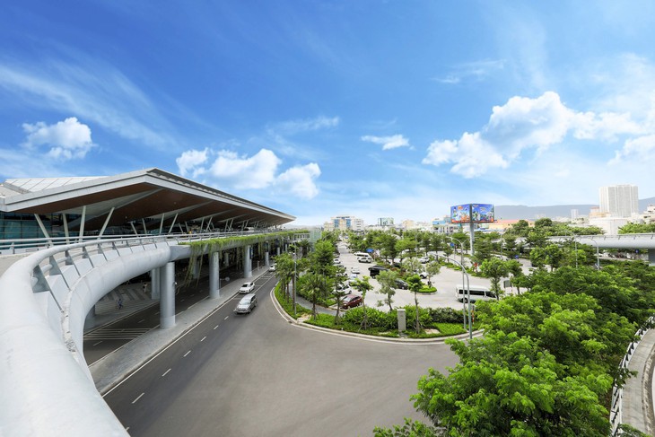 Chuyến bay phải hủy hạ cánh vì chó chạy vào sân bay Đà Nẵng- Ảnh 1. Chuyến bay phải hủy hạ cánh vì chó chạy vào sân bay Đà Nẵng- Ảnh 1.