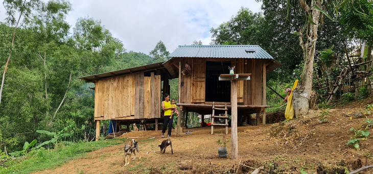 Phụ nữ đồng bào Bru – Vân Kiều thoát khỏi ràng buộc của hủ tục nhờ sớm triển khai dự án- Ảnh 2. Phụ nữ đồng bào Bru – Vân Kiều thoát khỏi ràng buộc của hủ tục nhờ sớm triển khai dự án- Ảnh 2.
