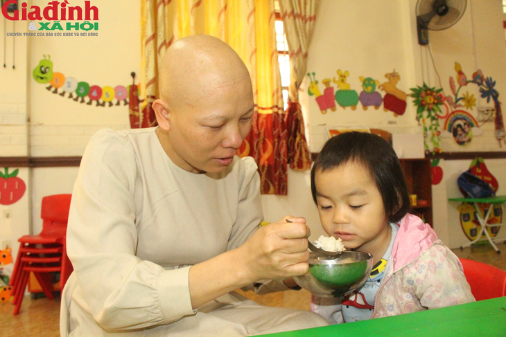 Giọt nước mắt đắng cay của nữ giáo viên mầm non Hải Dương mắc ung thư di căn- Ảnh 7. Giọt nước mắt đắng cay của nữ giáo viên mầm non Hải Dương mắc ung thư di căn- Ảnh 7.