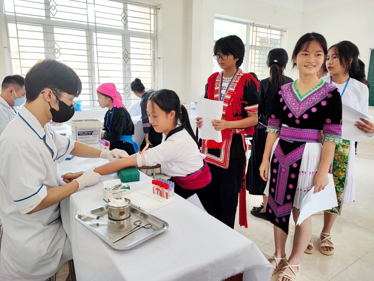 Hà Giang thực hiện nhiều giải pháp nâng cao sức khỏe đồng bào dân tộc thiểu số- Ảnh 2.