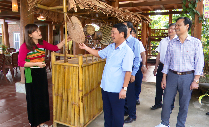 Cần tích cực tuyên truyền tạo sự đồng thuận của nhân dân tham gia Chương trình MTQG 1719- Ảnh 3. Cần tích cực tuyên truyền tạo sự đồng thuận của nhân dân tham gia Chương trình MTQG 1719- Ảnh 3.