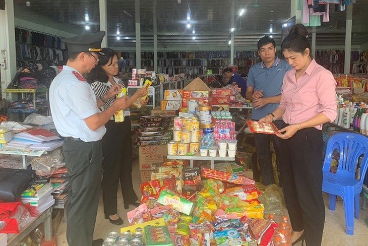 Lai Châu: Tăng cường công tác đảm bảo an toàn thực phẩm trong dịp Tết Trung thu năm 2023- Ảnh 1.