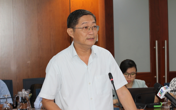 TPHCM bố trí 60 xe trung chuyển miễn phí sau khi Thành Bưởi và 21 đơn vị vận tải bị tước giấy phép