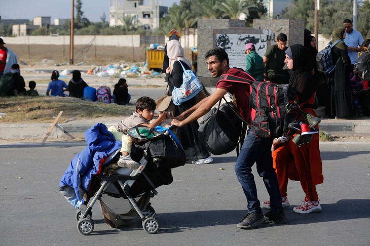 LHQ kêu gọi thiết lập hành lang nhân đạo tại Dải Gaza
- Ảnh 4.
